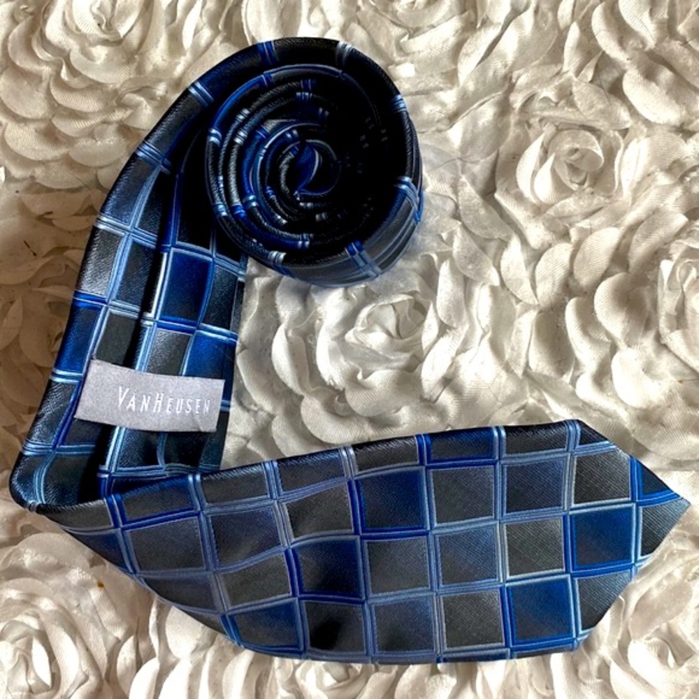 New Van‎ Heusen mens tie